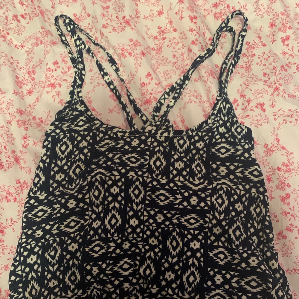Patterned Crop Top - Picture 2 of 2
